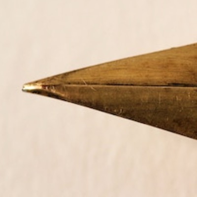 Historical Fiction Readers Need To Be Able To See – And Smell – The Olden Days
