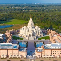 Swathed In 10,000 White Marble Sculptures, An Enormous New Hindu Temple Rises Deep In The New Jersey Burbs