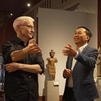 Anderson Cooper And “60 Minutes” Look Into The Trade In Looted Cambodian Antiquities