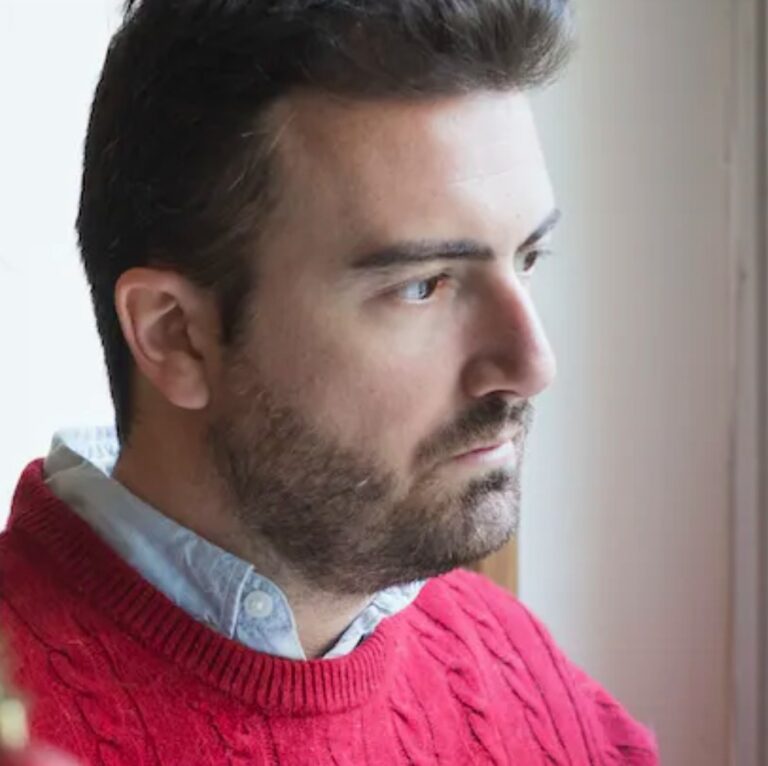 Why Do Christmas Movies Assume That Being Single Sucks?