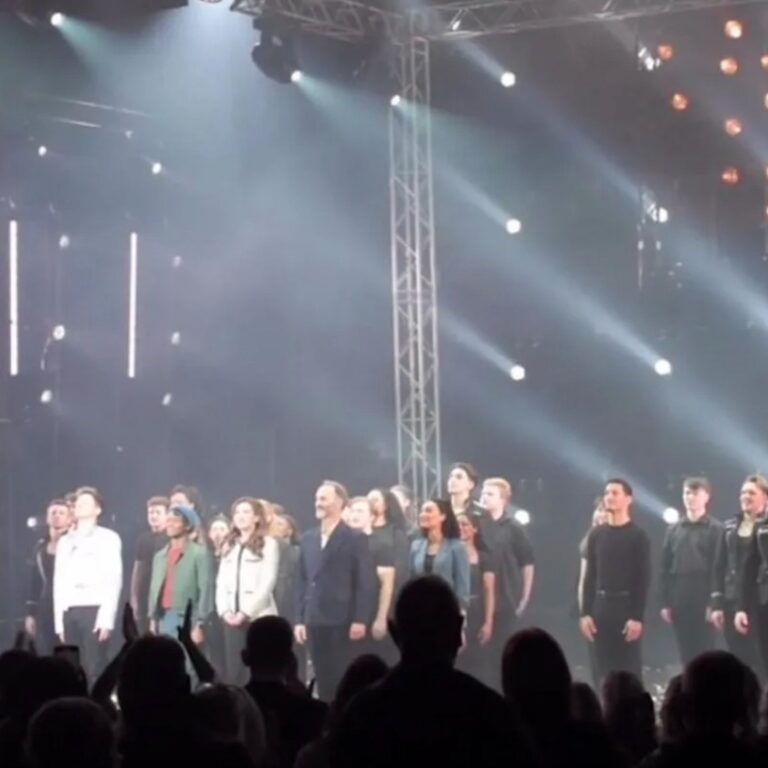 UK Trend: More Standing Ovations In The Theatre