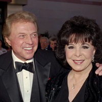 Steve Lawrence, Half Of Popular Jazz-Pop Duo Steve And Eydie, Is Dead At 88