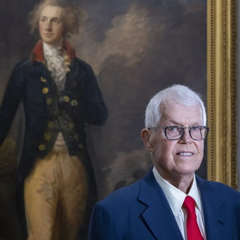 Collector Gives $300 Million Collection To Seattle University