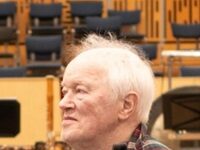 Conductor Edo De Waart Suddenly Announces His Retirement