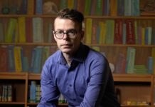 Librarians Under Threat Of Jail, Lawsuits In Trump 2nd-Term Agenda