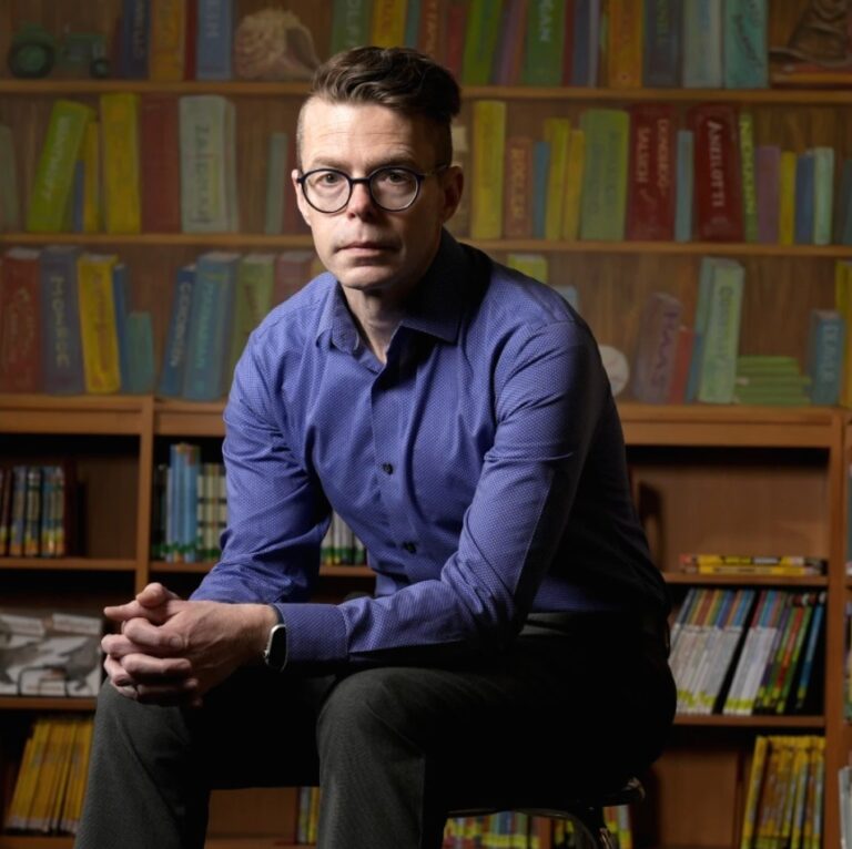 Librarians Under Threat Of Jail, Lawsuits In Trump 2nd-Term Agenda