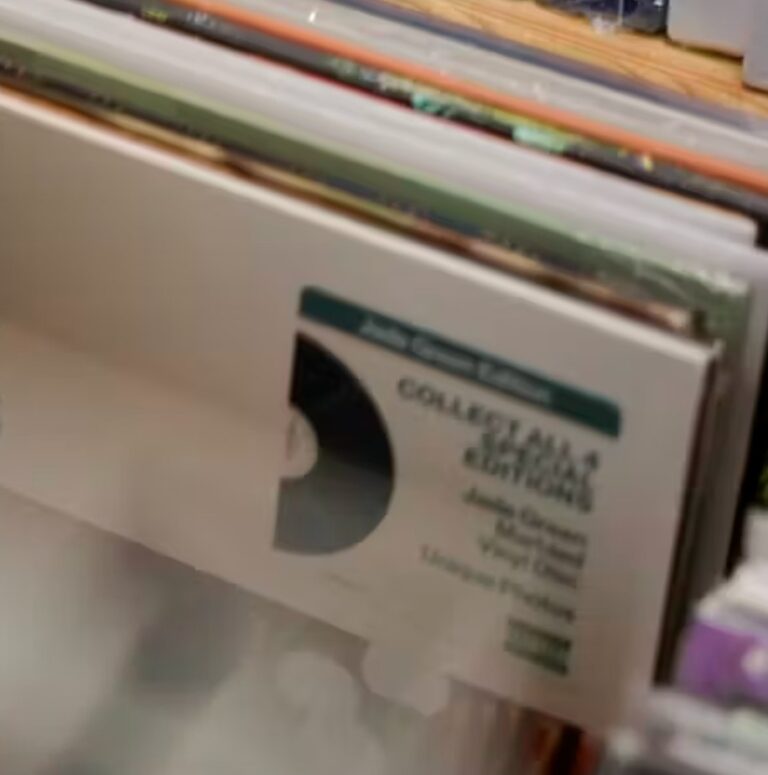 What’s Behind The Comeback Of Vinyl Records?