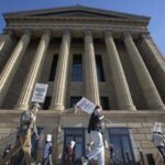 After A Yearlong Standoff, Philadelphia Museum Of Art And Its Staffers Resolve Their Pay Dispute