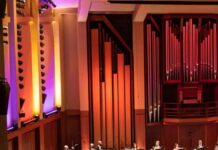 Why Hasn’t The Seattle Symphony Chosen A New Music Director?