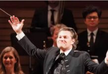 Quebec Orchestra Chief Quits In Dispute With Music Director