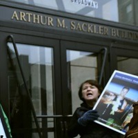 Despite Protests, Harvard Will Not Remove Arthur Sackler’s Name From Two University Buildings