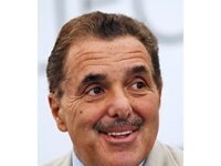 Leonard Riggio, Who Made Barnes & Noble Into A Bookstore Powerhouse, Is Dead At 83