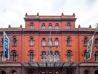 The Public Theater In New York Faces Big Deficits