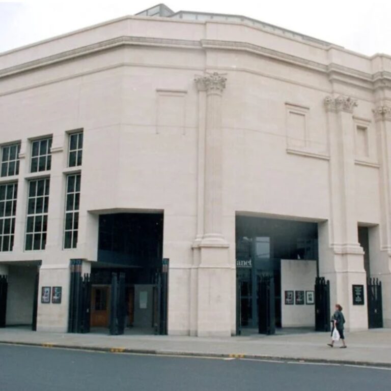 Major Funder Of London’s National Gallery Expansion Left A Secret Note Inside A Pillar Objecting To The Design
