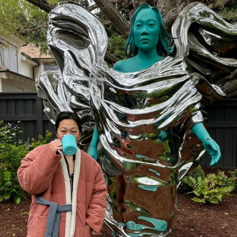 Mark Zuckerberg’s Epically Bad Statue Of His Wife