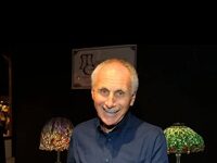 Lloyd Macklowe, Major Dealer In Art Nouveau, Is Dead At 90