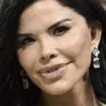 Jeff Bezos’ Fiancee Sued Over New Children’s Book