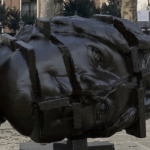 Oscar Wilde’s Grandson Excoriates A New London Sculpture Of The Playwright’s Head