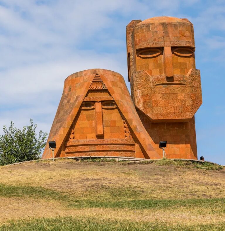 Azerbaijan “Repurposes” Copyright To Suppress Public Artwork
