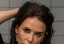 So Many People Are Taking Photos Of Movie Screens Right Now, But Why?