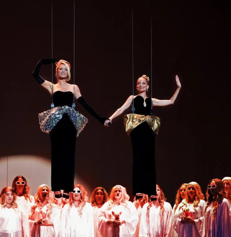 Nicole Ritchie And Paris Hilton’s Excellent Opera?