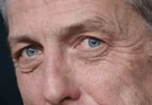 Hugh Grant Urges British Police To Open A Criminal Investigation Into Tabloid Owners