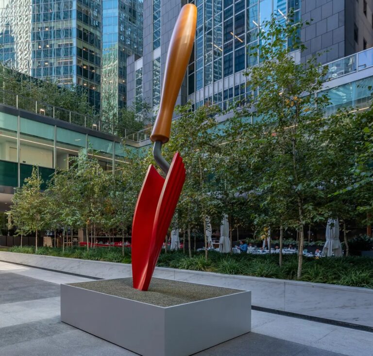 Why Haven’t Claes Oldenburg’s Sculptures Found Permanent Home In New York City?