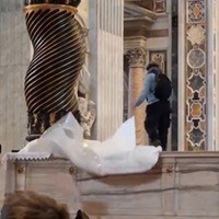 Vandal Attacks High Altar At St. Peter’s In Rome