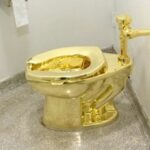 See Video Of Maurizio Cattelan’s Gold Toilet Being Stolen