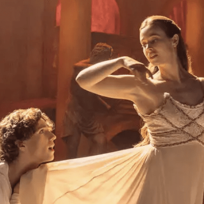 Bunheads Walked So The New Series Etoile Could Leap