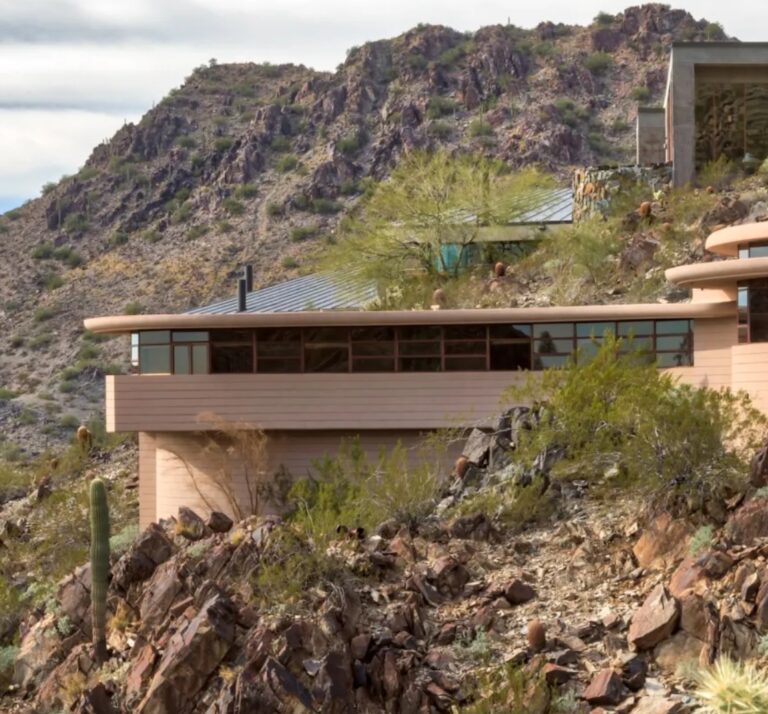 What We Could Learn About Accommodating Climate Change From Frank Lloyd Wright