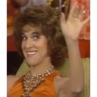 Comedienne Ruth Buzzi, Mainstay Of “Laugh-In,” Is Dead At 88