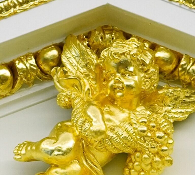 What’s The Rococo Remake Of The Oval Office All About?