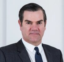Chicago Art Institute Director Returns To Work After Airplane Incident
