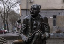 Odesa Struggles Over De-Russia-ing Its Culture