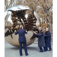 Sculptor Arnaldo Pomodoro, Master of The Bronze Sphere, Is Dead At 98