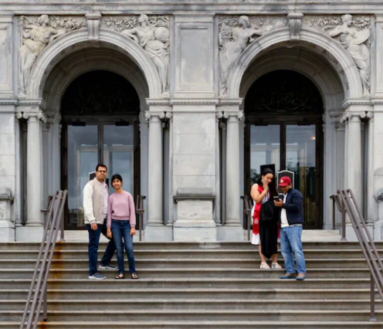 Politicizing The Library Of Congress Is Defacing A National Treasure