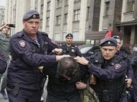 In Putin’s Russia, Even Internet Searches Could Be Crimes