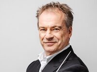 Barcelona’s Opera House Names Jonathan Nott Its Next Music Director