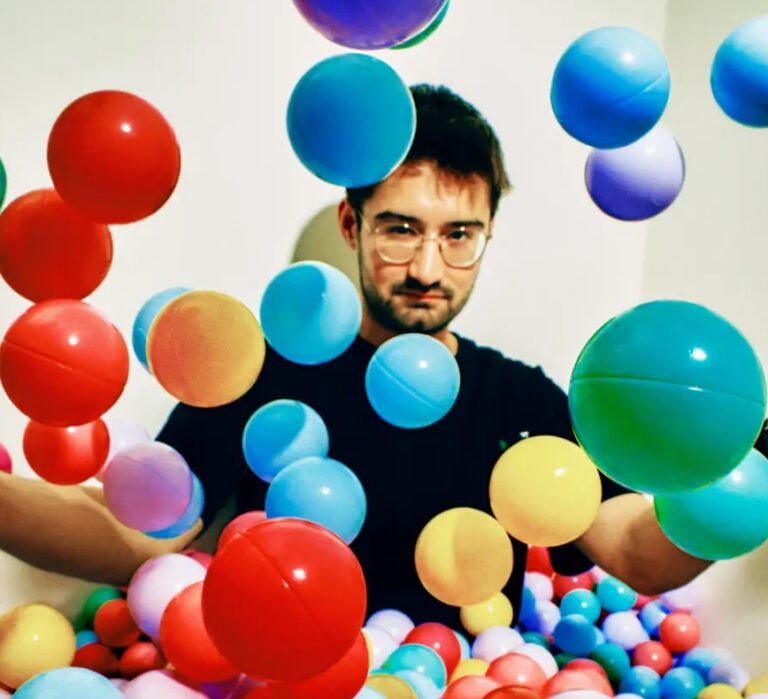 The Harvard Linguist Who’s Figured Out How Algorithms Have Shaped Our Language