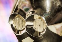 Study: People Relate Better To Neurotic Robots