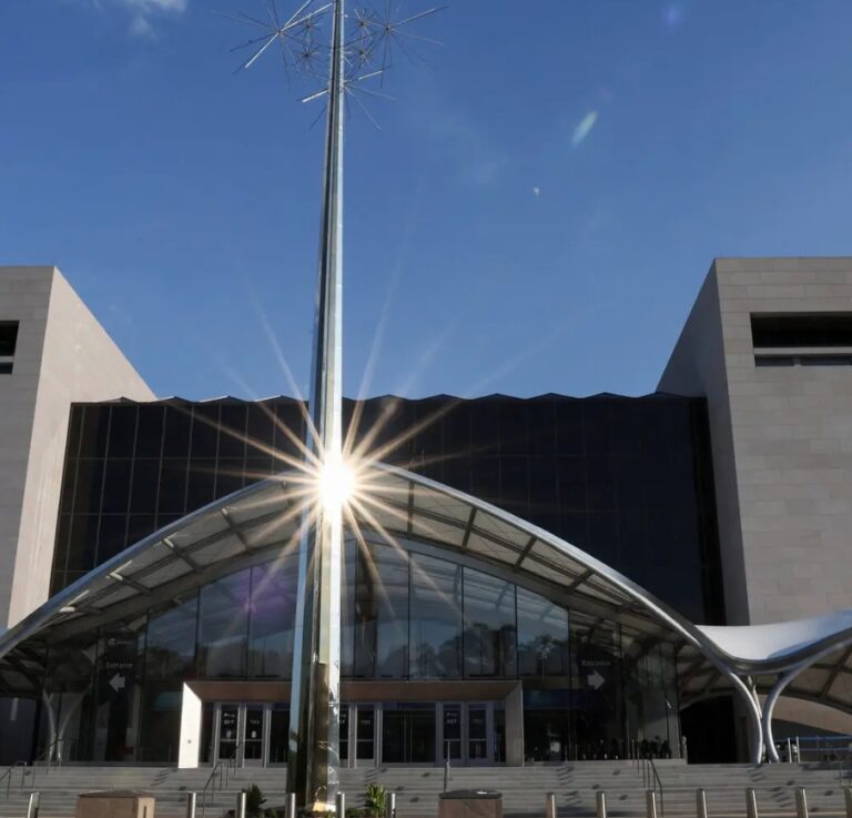 Historians Raise Alarm About White House Review Of Smithsonian Histories