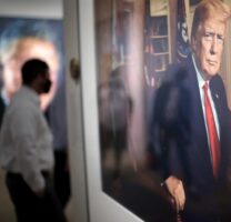 Trump Widens His Attack On Museums