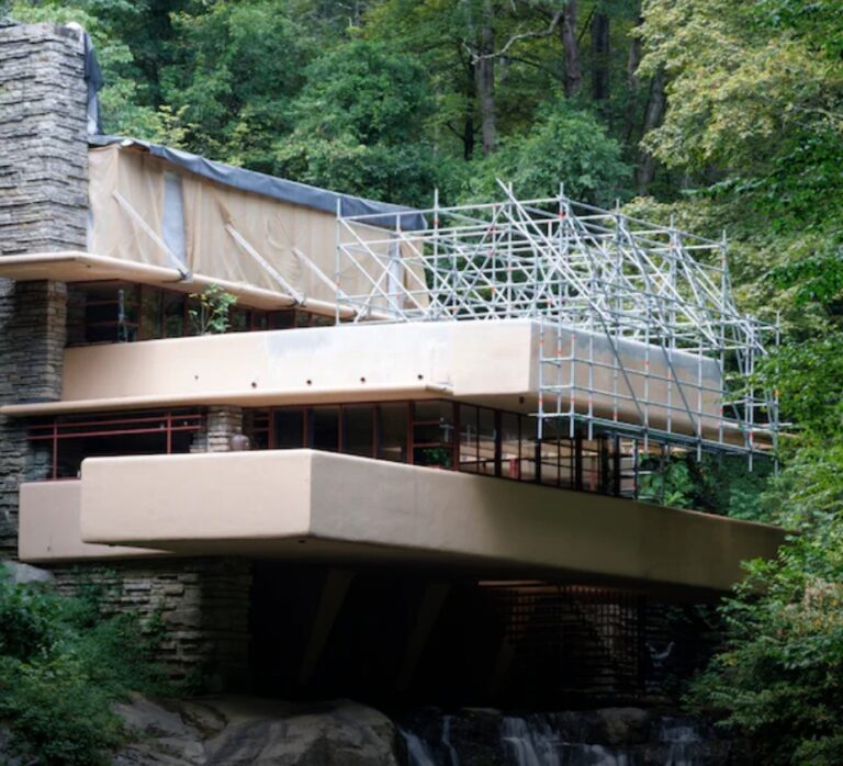 Frank Lloyd Wright’s Falling Water Addresses Leaks