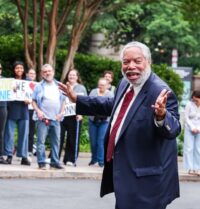 Smithsonian Secretary Meets With Trump Over President’s Escalating Pressure On Museums