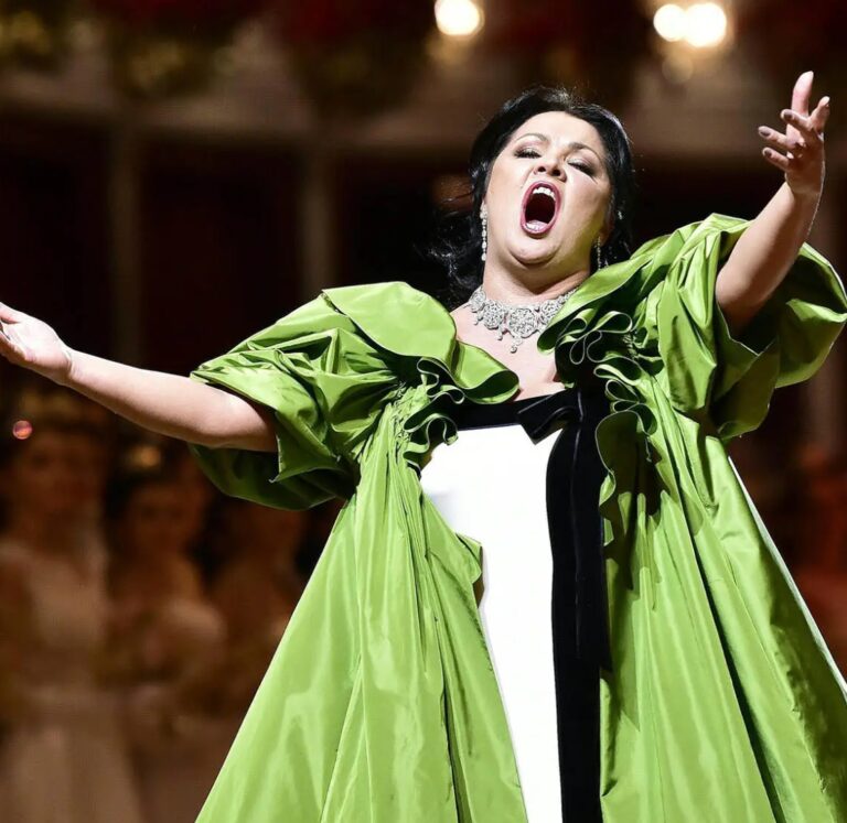 Anna Netrebko Returns To The London Stage. Critics Still Haven’t Forgotten Her Putin Ties
