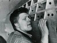 Sculptor Robert Grosvenor, Who Helped Pioneer Minimalism And Then Moved Beyond It, Has Died At 88