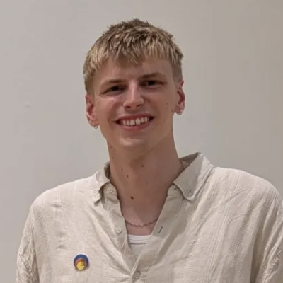 A 27-Year-Old Just Won Britain’s Prestigious Painting Prize