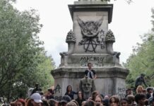 French Museums Close Because Of Labor Strikes