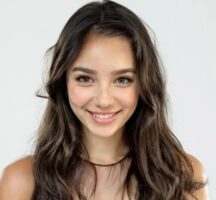 This Is Tilly. She’s An AI “Actress”. She’s Getting Work (And Representation)